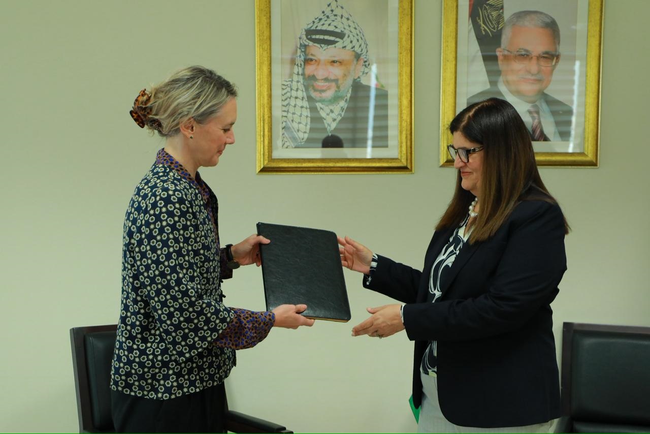 شاهين تتسلم أوراق اعتماد رئيس مكتب تمثيل أستراليا لدى دولة فلسطين